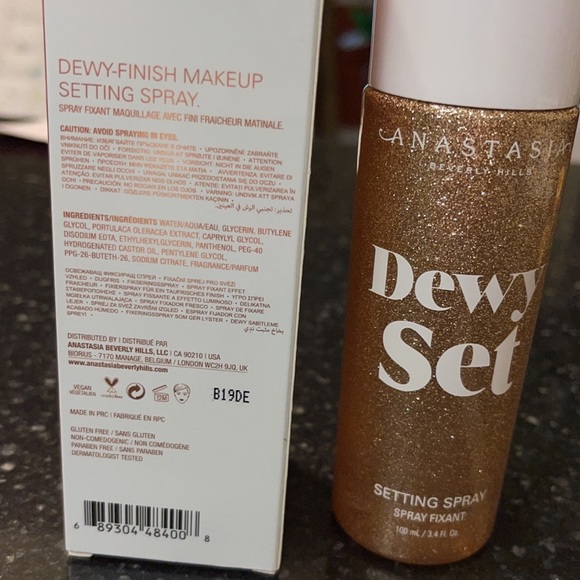 Anastasia Beverly Hills setting spray - Picture 4 of 4